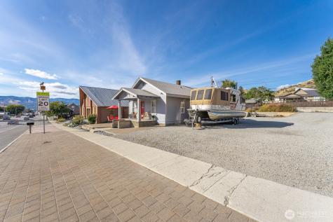 519 E Woodin Avenue Chelan WA 98816