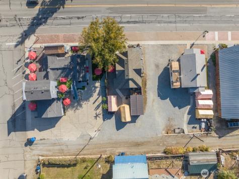 519 E Woodin Avenue Chelan WA 98816