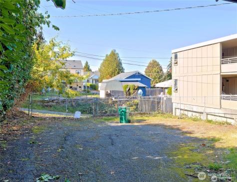 6517 35th Avenue SW Seattle WA 98126