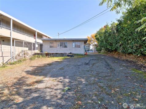 6517 35th Avenue SW Seattle WA 98126