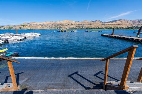 1210 W Woodin Avenue Chelan WA 98816