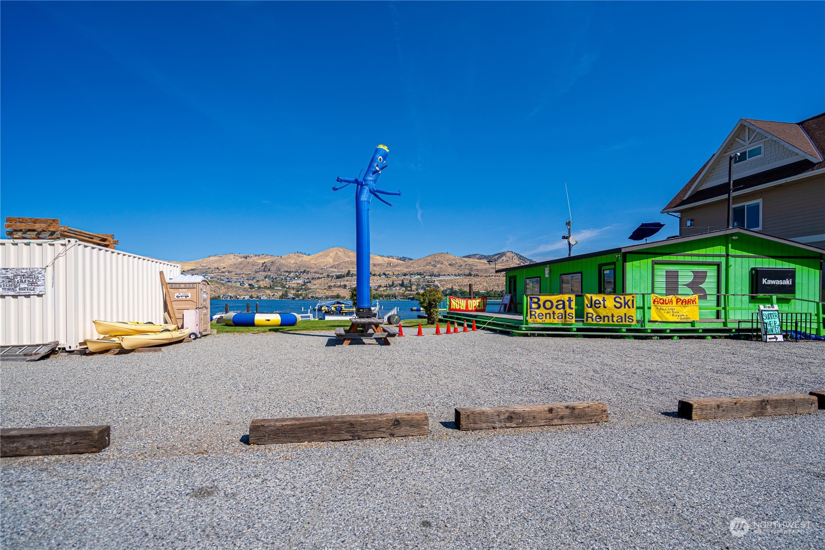1210 W Woodin Avenue Chelan WA 98816