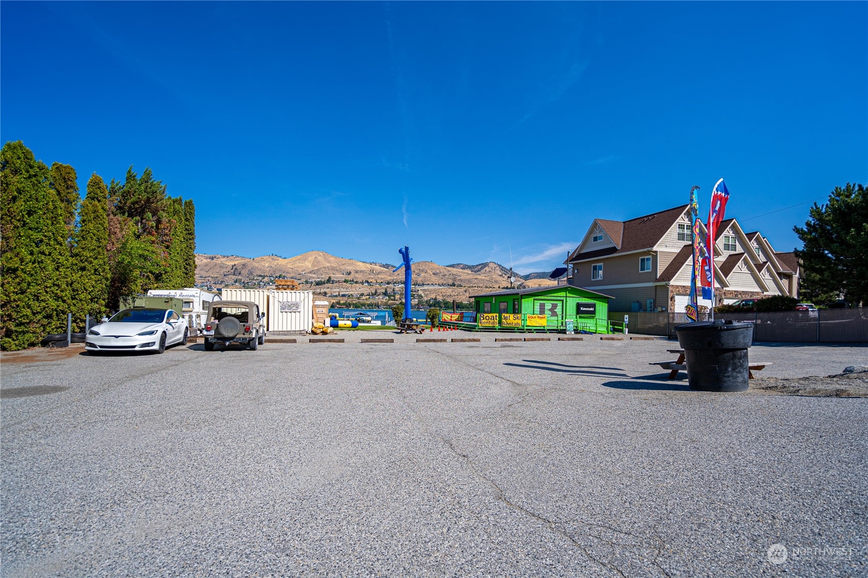 1210 W Woodin Avenue Chelan WA 98816
