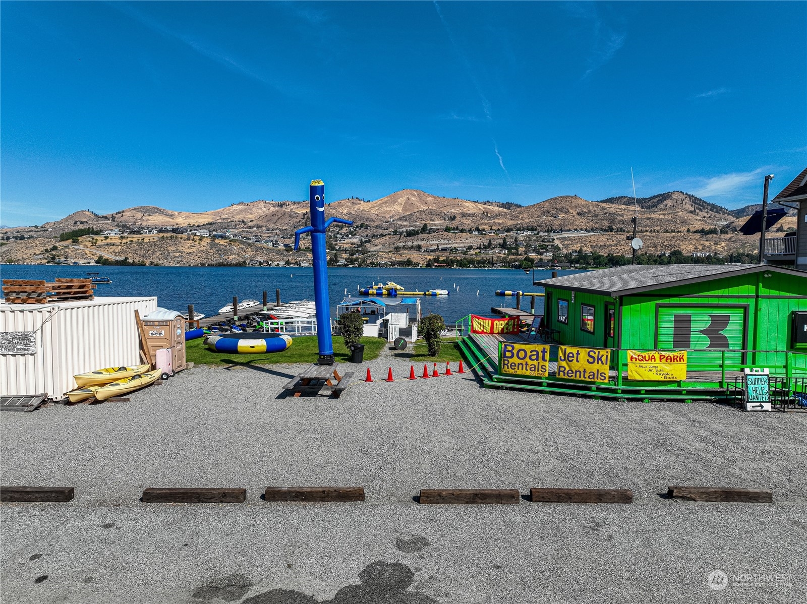 1210 W Woodin Avenue Chelan WA 98816