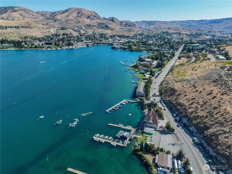 1210 W Woodin Avenue Chelan WA 98816