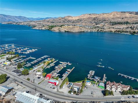 1210 W Woodin Avenue Chelan WA 98816