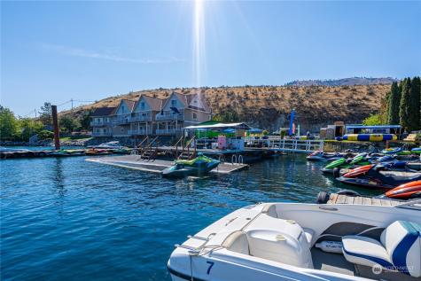 1210 W Woodin Avenue Chelan WA 98816