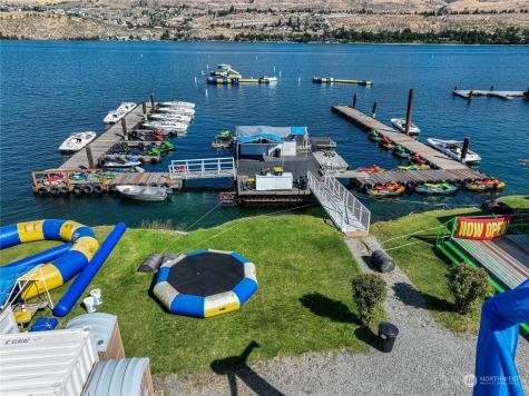 1210 W Woodin Avenue Chelan WA 98816