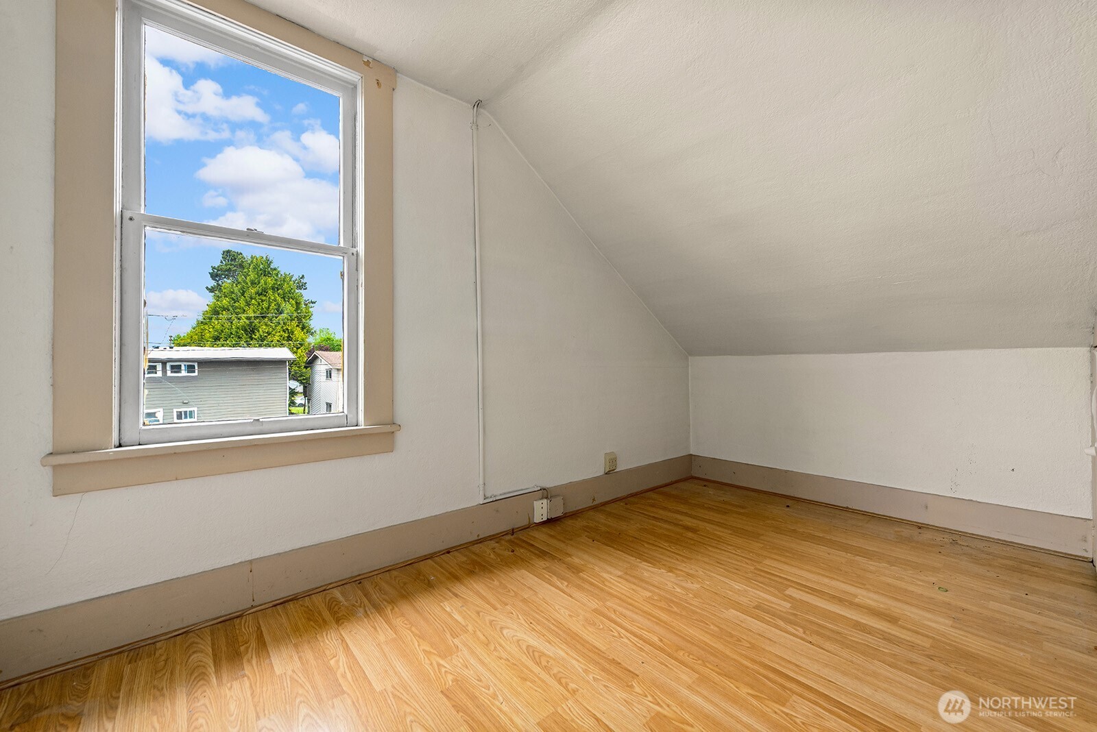 311 4th Street NE Auburn WA 98002