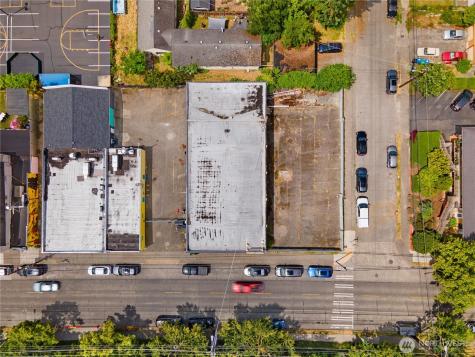 8521 Roosevelt Way NE Seattle WA 98115