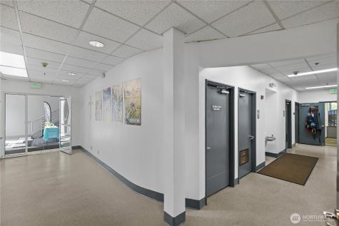 33901 9th Avenue S Federal Way WA 98003