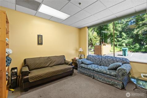 33901 9th Avenue S Federal Way WA 98003