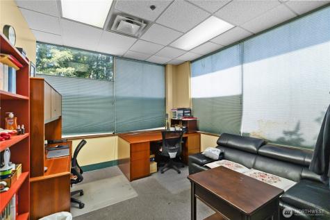 33901 9th Avenue S Federal Way WA 98003