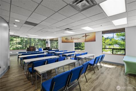 33901 9th Avenue S Federal Way WA 98003