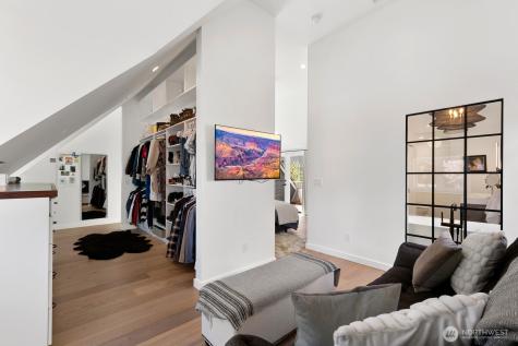 5932 California Avenue SW Seattle WA 98136
