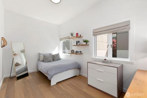 5932 California Avenue SW Seattle WA 98136