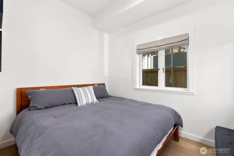 5932 California Avenue SW Seattle WA 98136