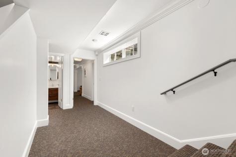 5932 California Avenue SW Seattle WA 98136