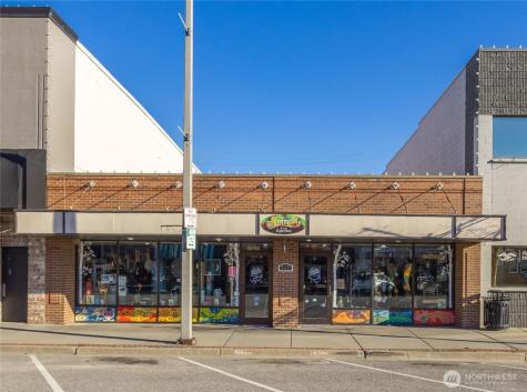213 E Woodin Avenue Chelan WA 98816