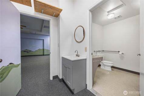 213 E Woodin Avenue Chelan WA 98816