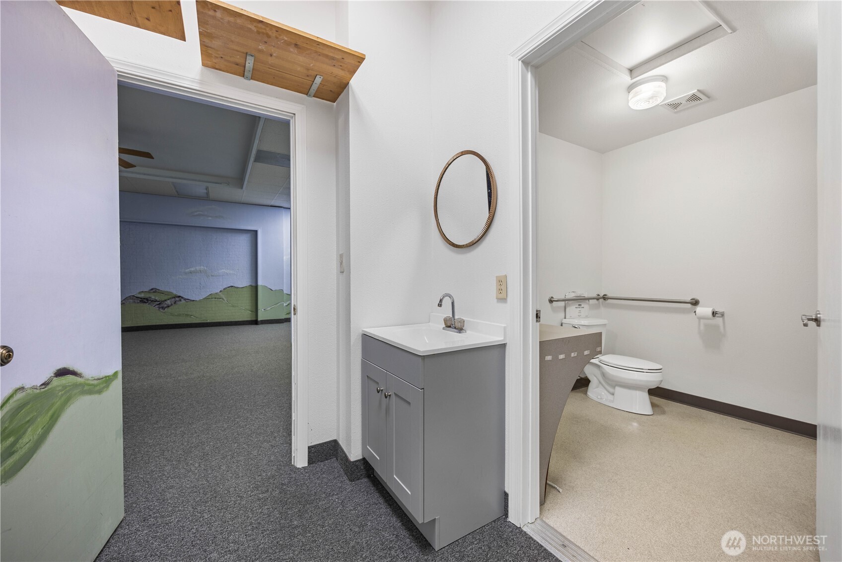 213 E Woodin Avenue Chelan WA 98816