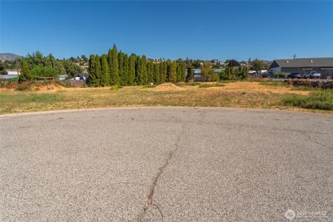1 Wapato Court Manson WA 98831