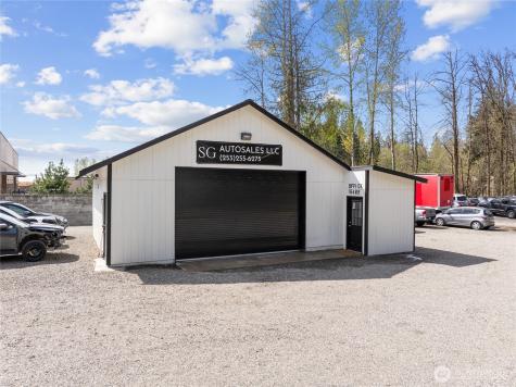 15422 Canyon Road E Puyallup WA 98375