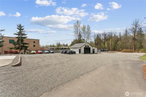 15422 Canyon Road E Puyallup WA 98375