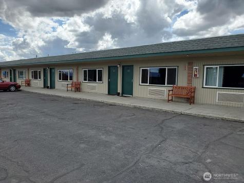 12525 Sunset Airway Heights WA 99001