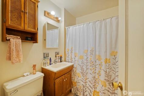 9716 Greenwood Avenue N Seattle WA 98103
