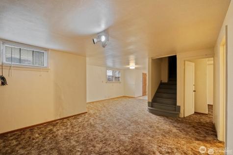 9716 Greenwood Avenue N Seattle WA 98103