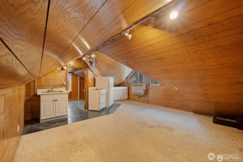 9716 Greenwood Avenue N Seattle WA 98103