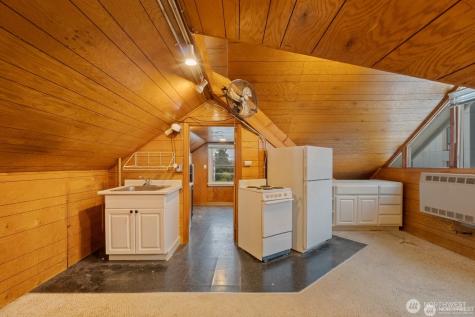 9716 Greenwood Avenue N Seattle WA 98103
