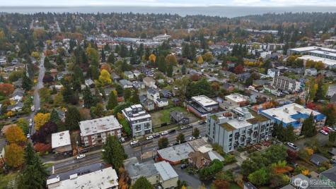 9716 Greenwood Avenue N Seattle WA 98103
