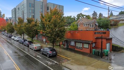 9716 Greenwood Avenue N Seattle WA 98103