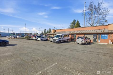106 Central Avenue N Kent WA 98032