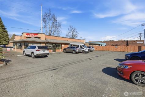 106 Central Avenue N Kent WA 98032
