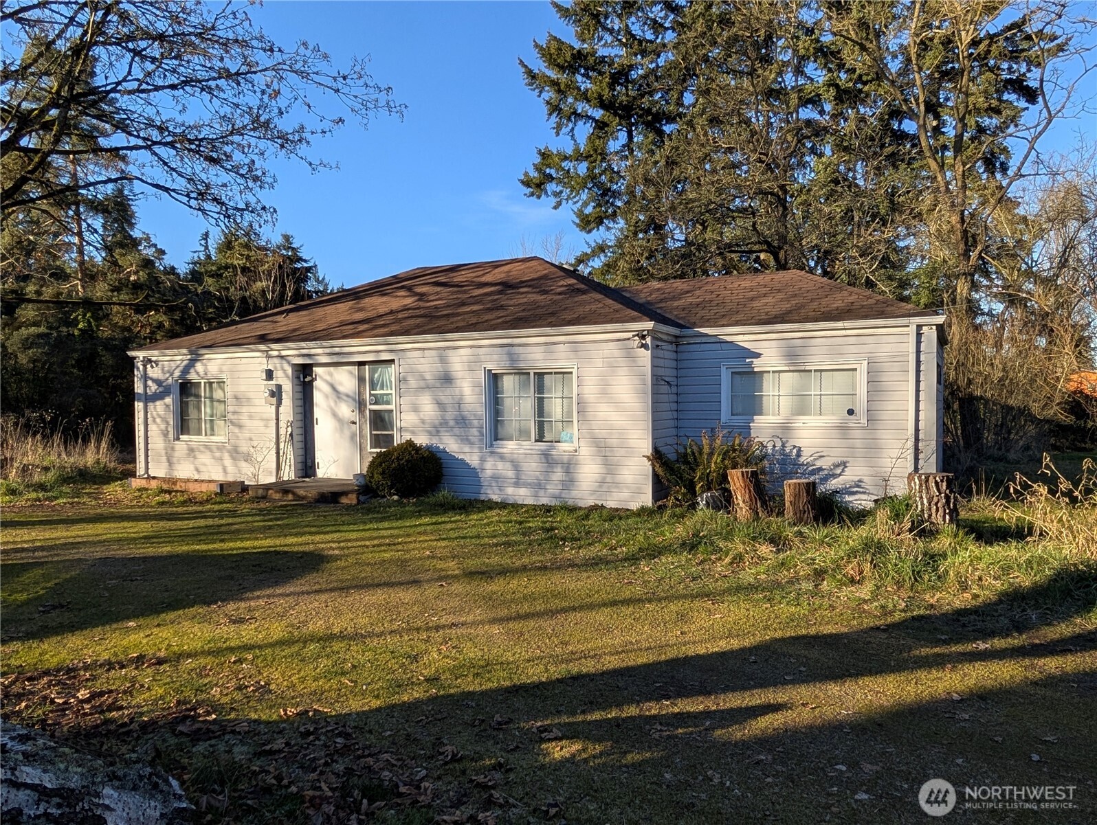 8208 Canyon Road E Puyallup WA 98371