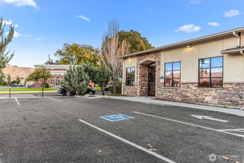 10 N Chelan Avenue Wenatchee WA 98801