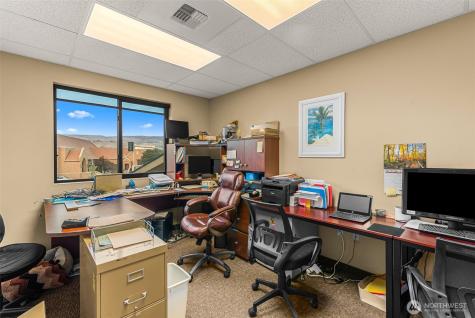 10 N Chelan Avenue Wenatchee WA 98801