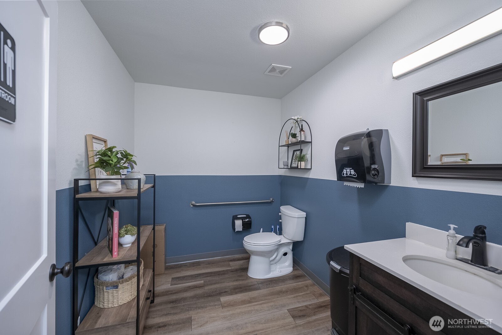 830 Sharon Avenue E Moses Lake WA 98837