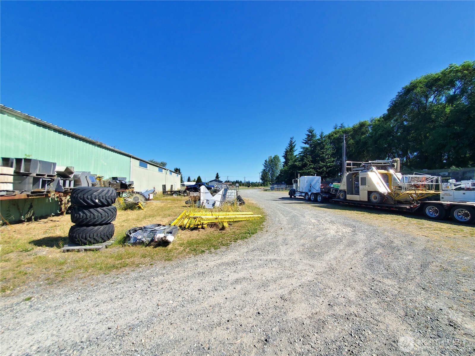 6881 E 5th Place Lynden WA 98264