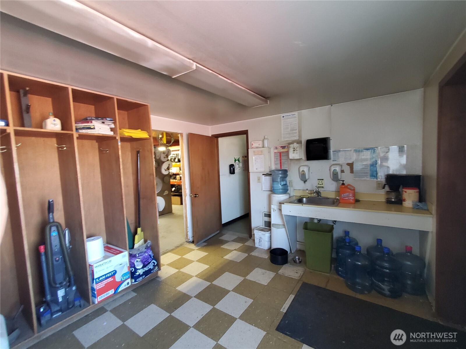 6881 E 5th Place Lynden WA 98264