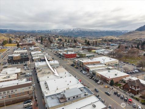 131 E Woodin Avenue Chelan WA 98816