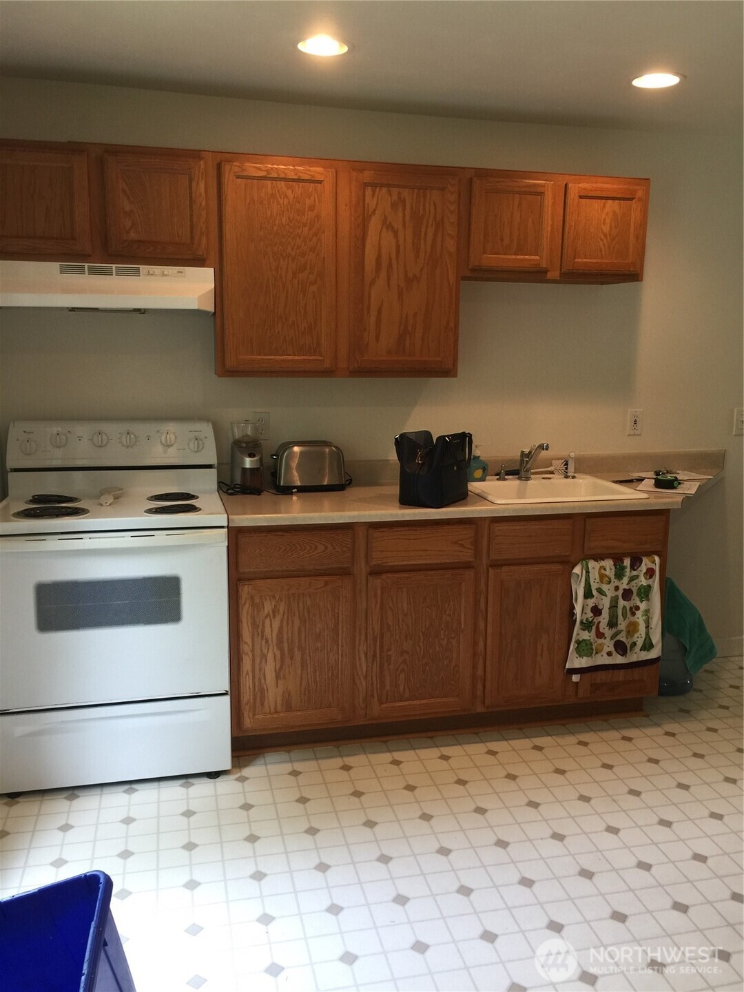 19589 Front Street NE Poulsbo WA 98370