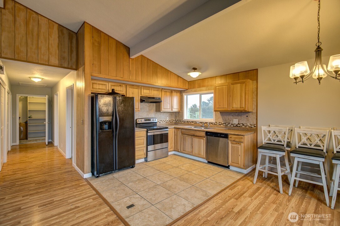 798 Ocean Shores Boulevard NW Ocean Shores WA 98569