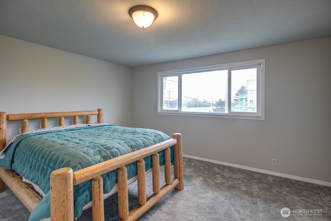 798 Ocean Shores Boulevard NW Ocean Shores WA 98569