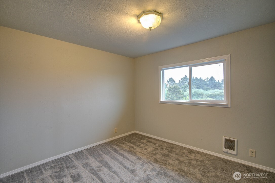 798 Ocean Shores Boulevard NW Ocean Shores WA 98569