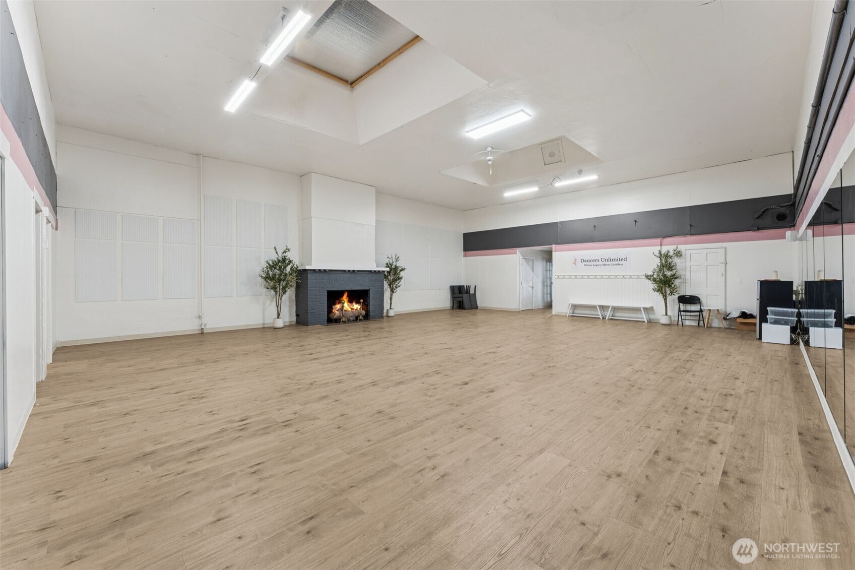 322 W Main Street Elma WA 98557