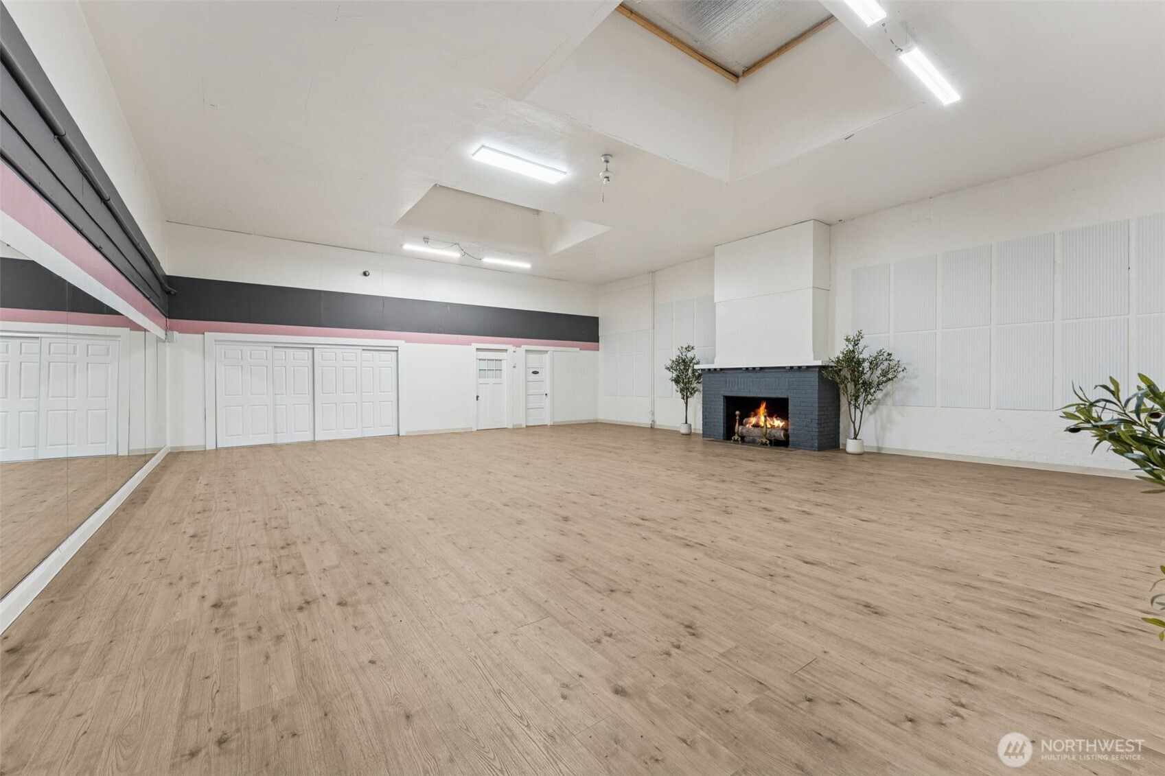 322 W Main Street Elma WA 98557